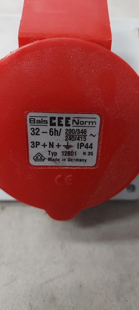 3 CEE krachtstroom stekker – 32A / 400V (IP44), Ophalen, Stekker