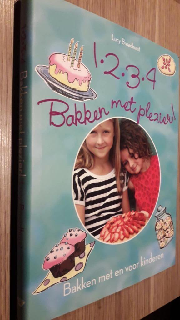 Kookboek "Bakken met en voor kinderen", Enlèvement ou Envoi, Comme neuf, Lucy Broadhurst
