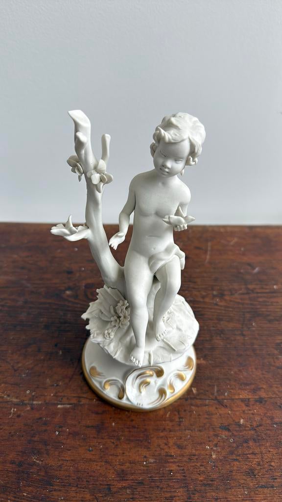 C. Villart Capodimonte biscuit beeldje genummerd, Enlèvement, Neuf, Humain