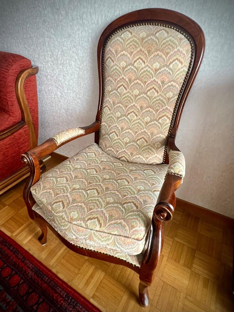 Fauteuil voltaire Louis-Philippe, Enlèvement