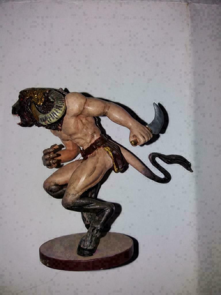 soldat de plomb: MINOTAURE : H: 6.5 cm, Enlèvement ou Envoi