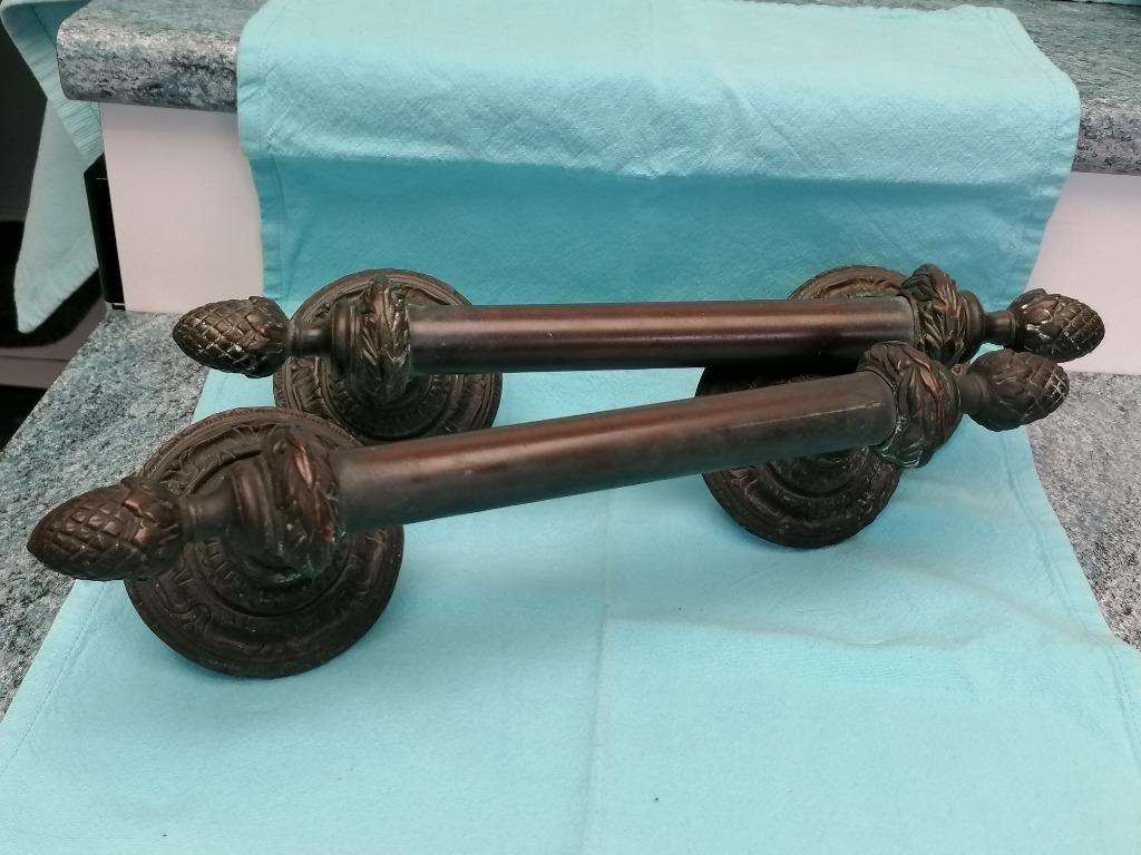 Set van 2 antieke bronzen deuropen- duwers circa 1920, Envoi