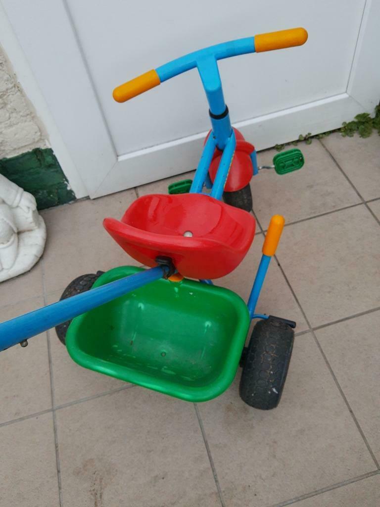 Tricycle coloré avec barre de poussée, Enlèvement ou Envoi, Comme neuf