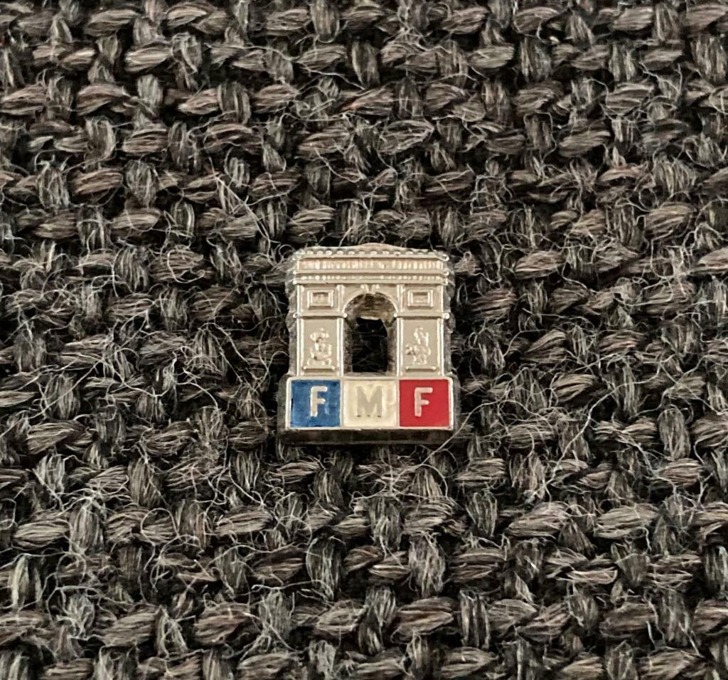 PIN - FMF - ARC DE TRIOMPHE - PARIS - FRANCE, Verzenden, Gebruikt, Overige onderwerpen, Speldje of Pin