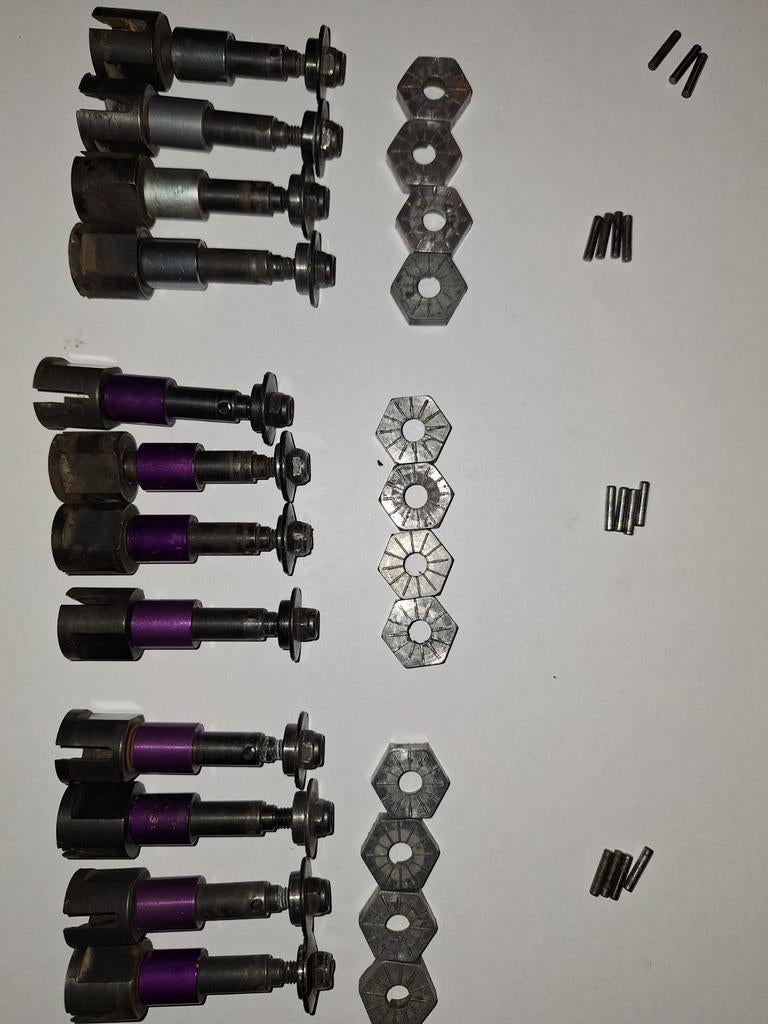 Hpi savage xl 17 mm hex hub oude versie, Hobby & Loisirs créatifs, Enlèvement