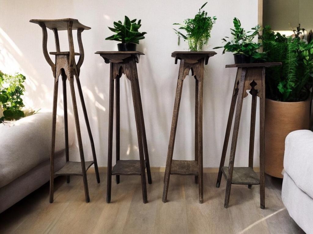 vintage hoge houten bijzettafel / plantentafel / etagere, Ophalen of Verzenden
