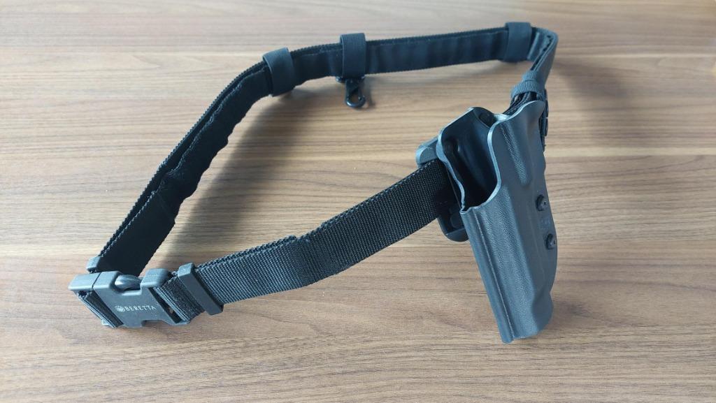 Ceinturon et holster Beretta pistolet 92a1, pour gaucher, Enlèvement ou Envoi, Comme neuf