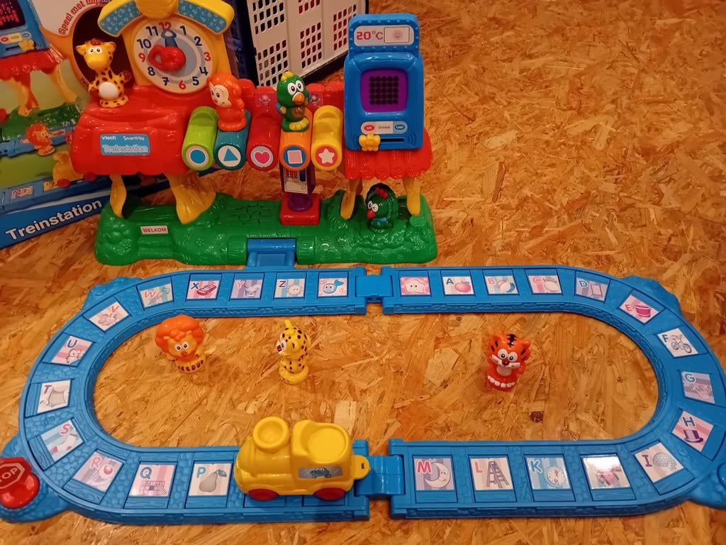 Vtech Treinstation smartville, Enfants & Bébés, Enlèvement, Utilisé