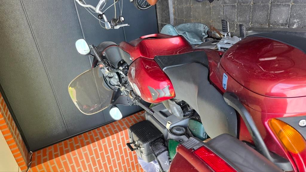 Honda deauville 650 van 2005, Motoren, Cardan-aandrijving, Particulier, Toermotor, 650 cc
