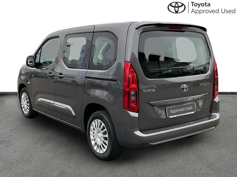 Toyota ProAce City VERSO Shuttle SWB 1.2 81kW MT, Autos, Toyota, Argent ou Gris, Achat, Boîte manuelle, https://public.car-pass.be/vhr/ebcb7aa3-898b-4a3d-81f3-1580bc19a2ba