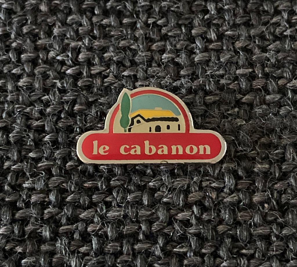 PIN - LE CABANON, Envoi, Utilisé, Autres sujets/thèmes, Insigne ou Pin's