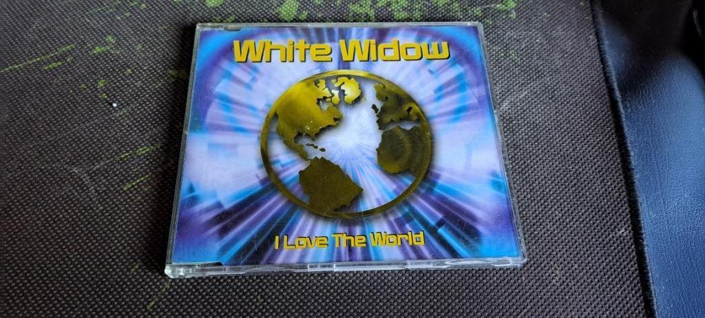 White widow - i love the world, Ophalen of Verzenden