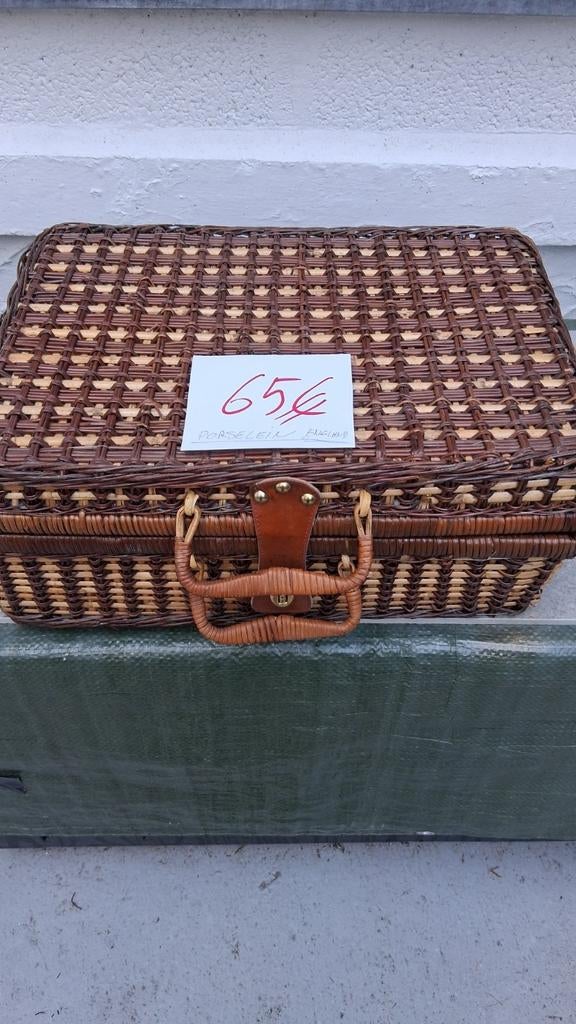 picknick manden voor verzameling oldtimer., Hobby en Vrije tijd, Ophalen, Zo goed als nieuw