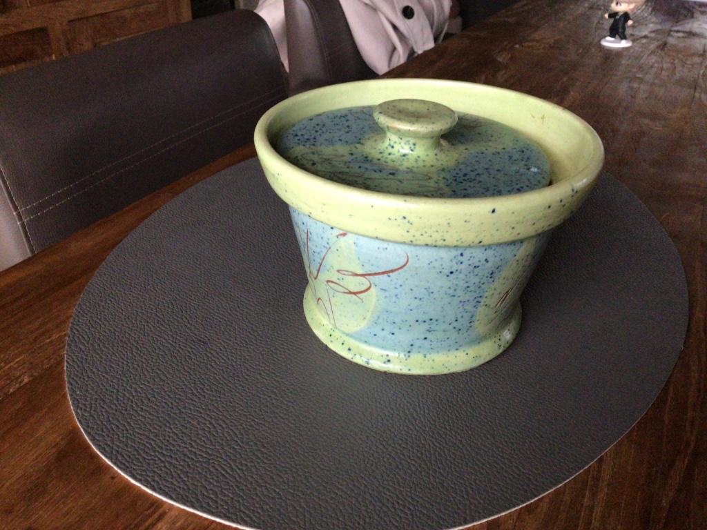Mooie pot in aardewerk met deksel, Antiek en Kunst, Ophalen of Verzenden
