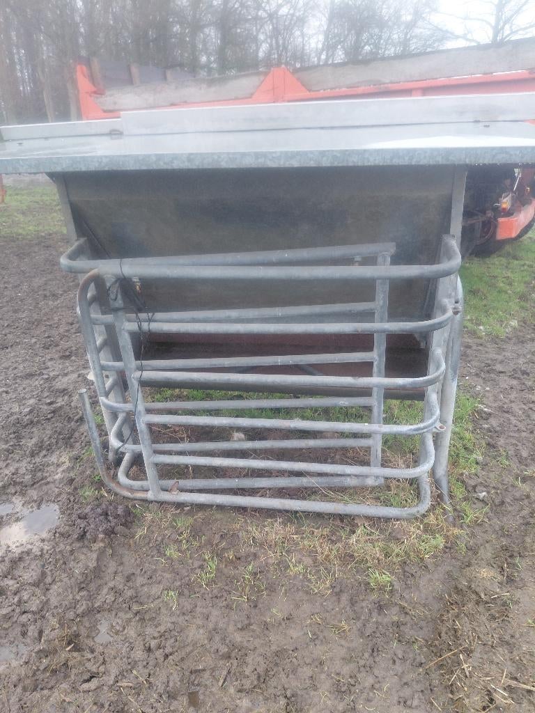 Voederbak voor op een weide, Dieren en Toebehoren, Stalling en Weidegang, Weidegang