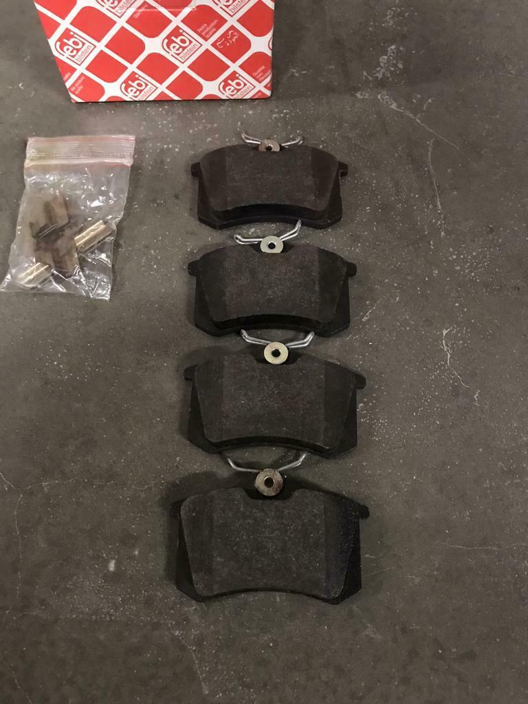 Te koop renmblokken, Ophalen of Verzenden, Nieuw, Skoda