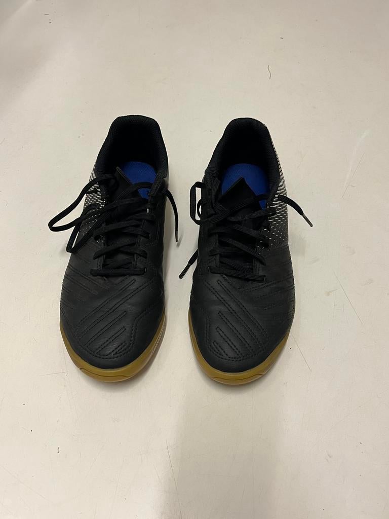 Voetbalschoenen indoor maat 39, Gebruikt, Kipsta, Ophalen of Verzenden, Jongen of Meisje
