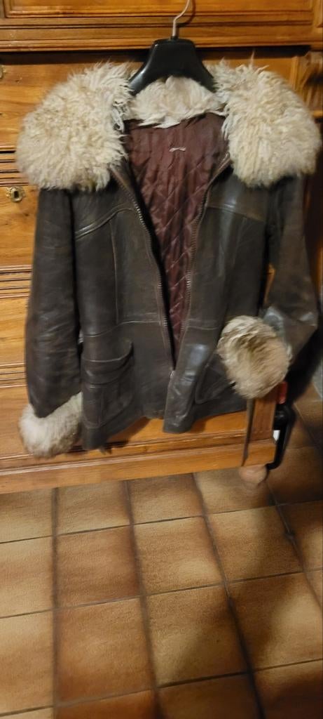 Gilet en cuir avec col et poignets en fourrure, Enlèvement, Taille 38/40 (M), Brun