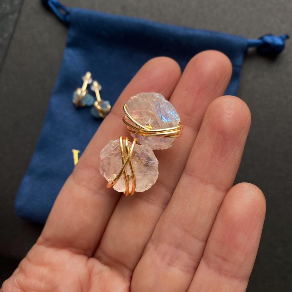 boucles d'oreilles en cristal aigue-marine et arc-en-ciel, Enlèvement ou Envoi, Autres couleurs, Avec cristal, Neuf
