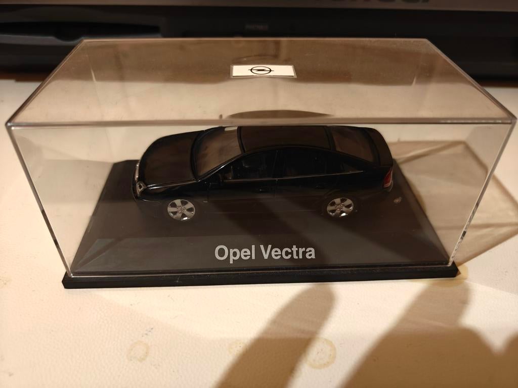 Schuco Opel Vectra C GTS zwart 1/43, Hobby en Vrije tijd, Modelauto's | 1:43, Ophalen of Verzenden, Nieuw, Schuco