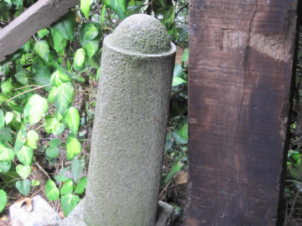 paal in graniet, 2 stuks, Ophalen, Gebruikt, Overige materialen, Overige typen