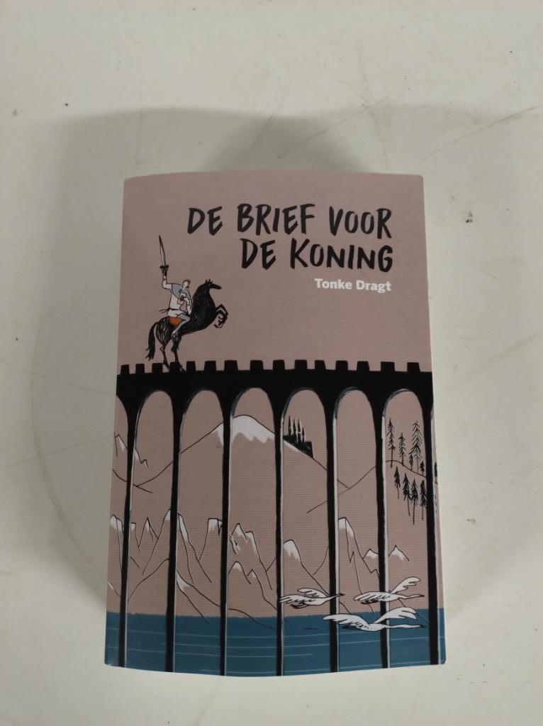 De brief voor de koning - Tonke Dragt, Ophalen of Verzenden, Gelezen