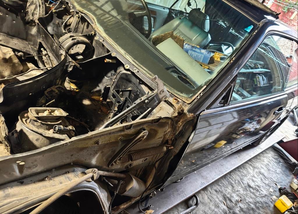Mercedes w124 coupe onderdelen plaatwerk c124, Auto-onderdelen, Ophalen