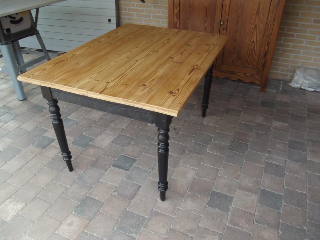 Oud tafeltje, Antiek en Kunst, Antiek | Meubels | Tafels, Ophalen of Verzenden