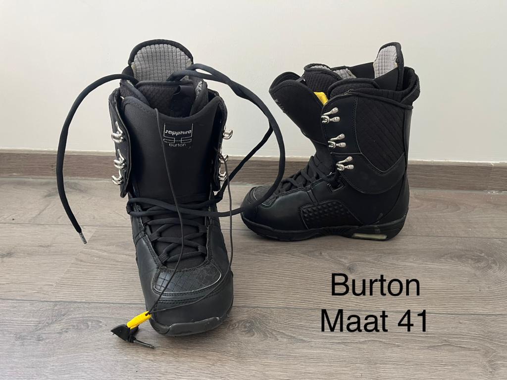 Burton snowboard boots black maat 40-41, Sport en Fitness, Ophalen, Zo goed als nieuw