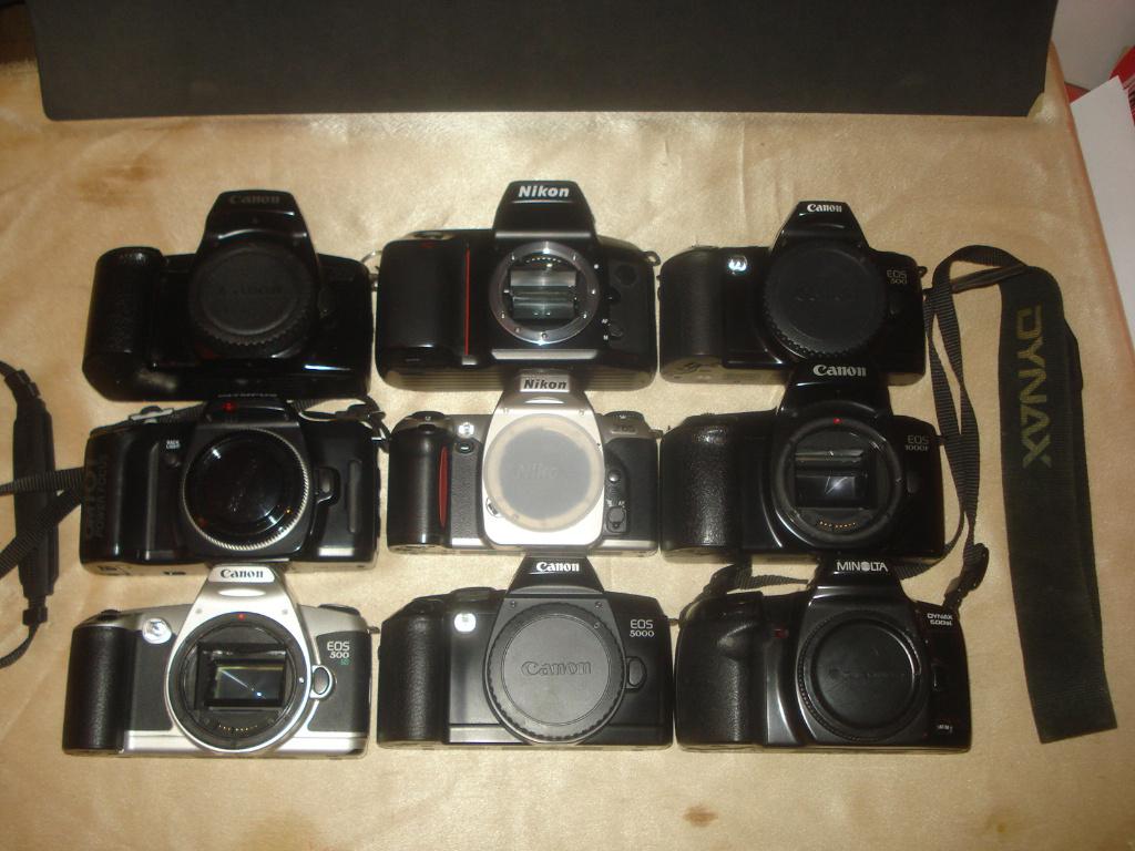 CANON, MINOLTA, NIKON, OLYMPUS Lot de 9 Boitiers Analogiques, Enlèvement ou Envoi, Comme neuf, Reflex miroir, Canon