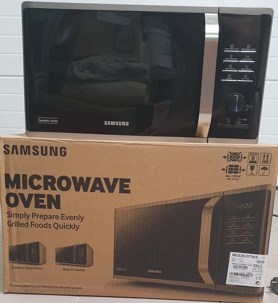 Microgolf + grill.   Samsung, Ophalen, Grill, Zo goed als nieuw, Draaiplateau