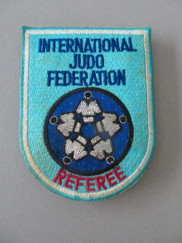 patch Internationaal scheidsrechter Judo Theo Guldemont, Ophalen of Verzenden, Zo goed als nieuw, Judo, Vechtsportkleding