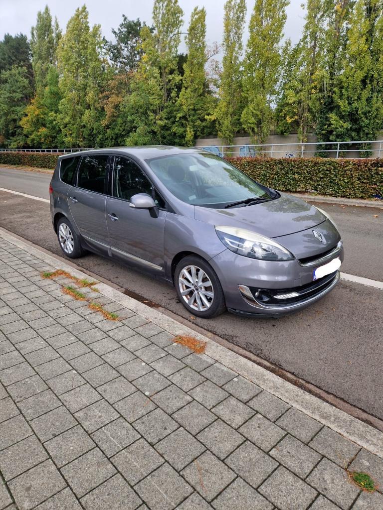 Renault Grand Scenic III 2012 1.6 dCi - 130 ch [full option], Autos, Achat, Boîte manuelle, 5 portes, 96 kW