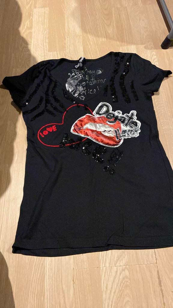 Desigual t shirt, Ophalen of Verzenden, Zo goed als nieuw, Maat 38/40 (M), Zwart