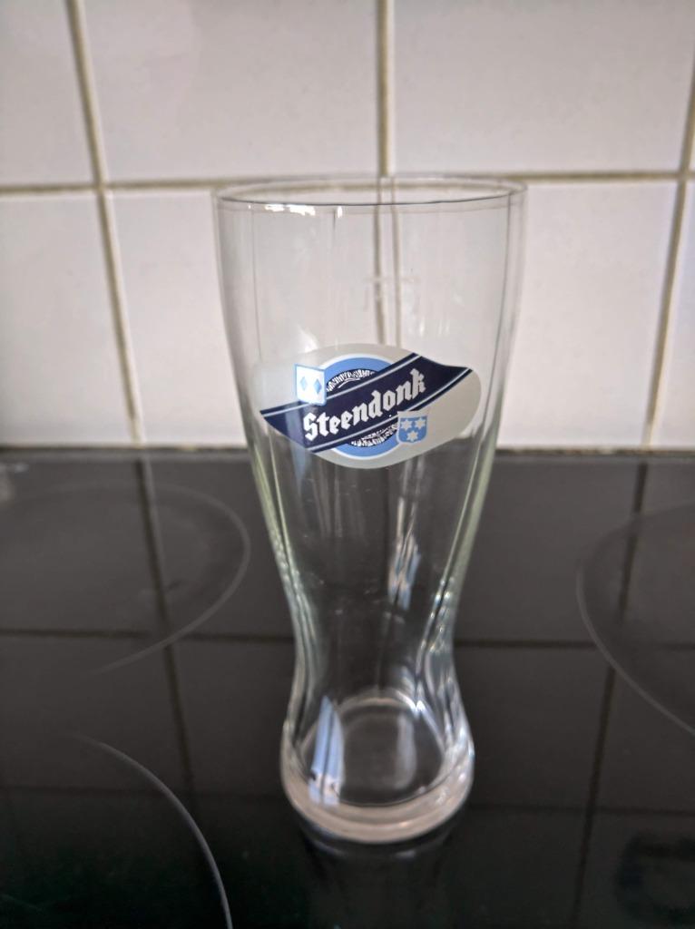GLAS STEENDONK WIT TE KOOP LANG  1 STUK, Enlèvement ou Envoi, Comme neuf, Verre à bière