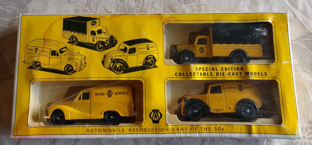 LLedo / Days Gone Automobile Association Vans of the 50's, Ophalen of Verzenden, Gebruikt, Bus of Vrachtwagen