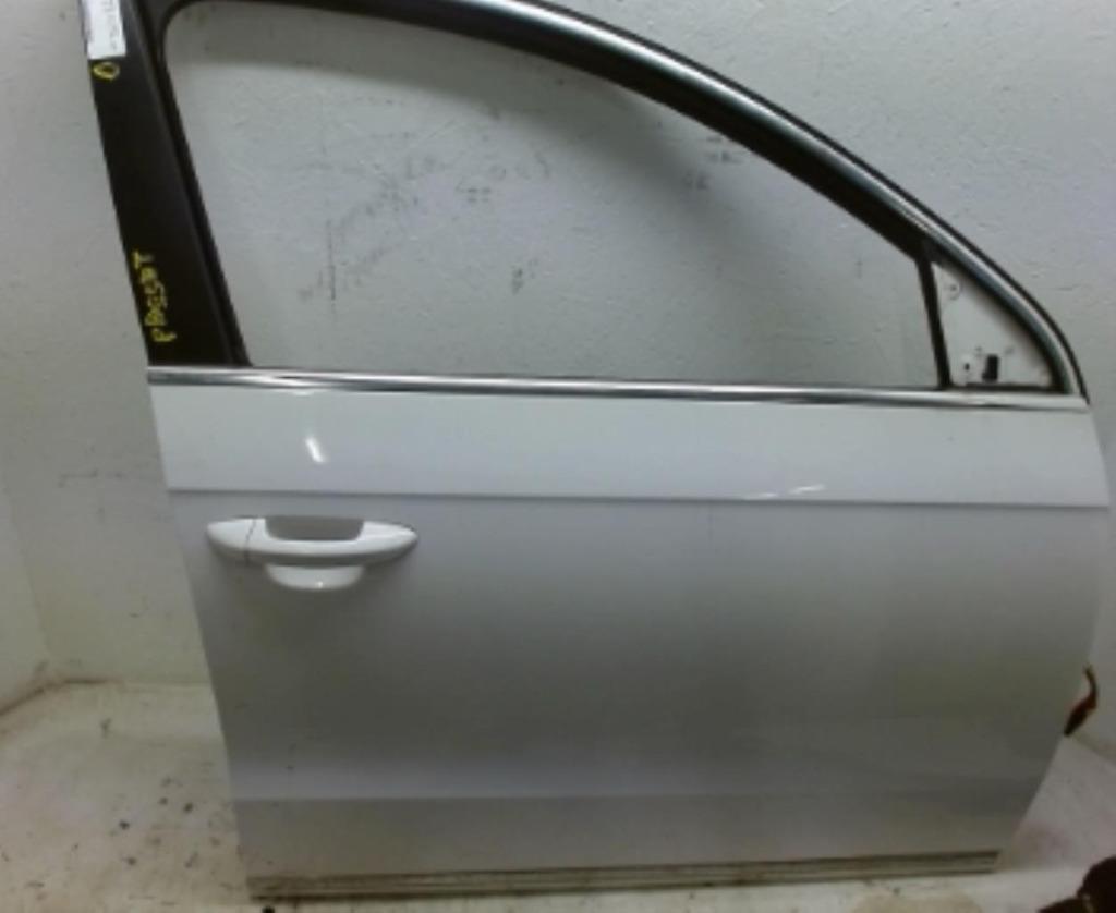 Porte avant droit VW Passat 6 Break 2.0 TDI 2010-2015 LP/130, Enlèvement ou Envoi, Utilisé, Avant, Porte