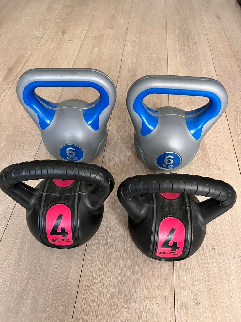 kettlebells 2x4kg + 2x6kg, Ophalen, Zo goed als nieuw