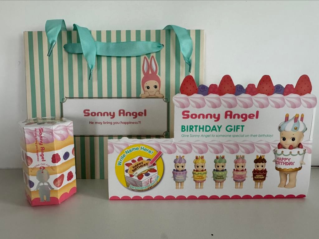 Cadeau d'anniversaire Sonny Angel/scellé, Collections, Poupées, Enlèvement ou Envoi, Comme neuf