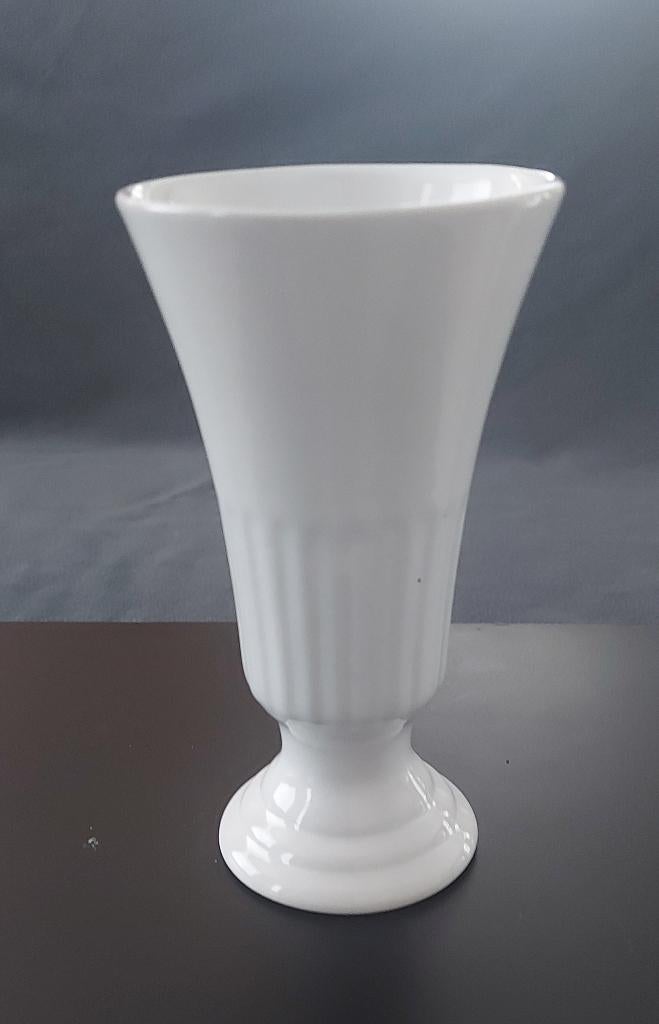 Witte keramische kegelvaas, Huis en Inrichting, Ophalen, Gebruikt, Wit, Minder dan 50 cm