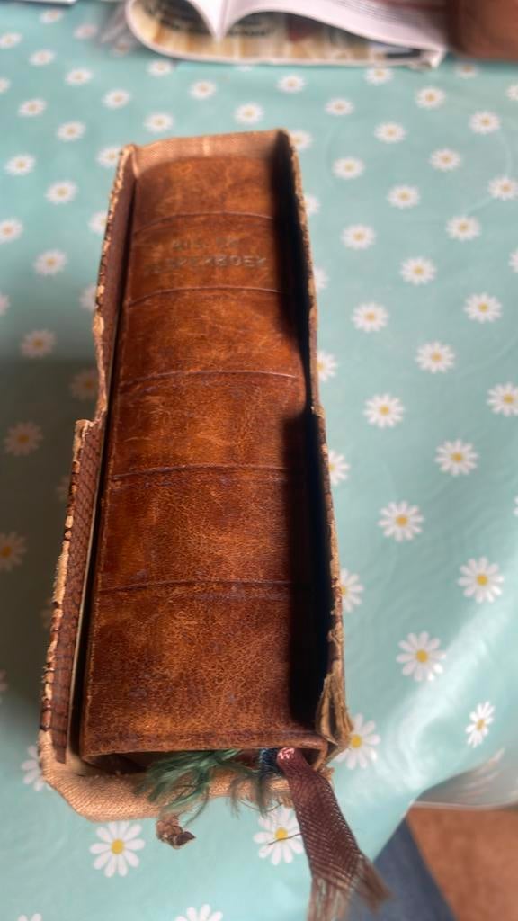 Mis- en vesperboek met uitleg 1939, Boeken, Ophalen of Verzenden, Gelezen, Christendom | Katholiek