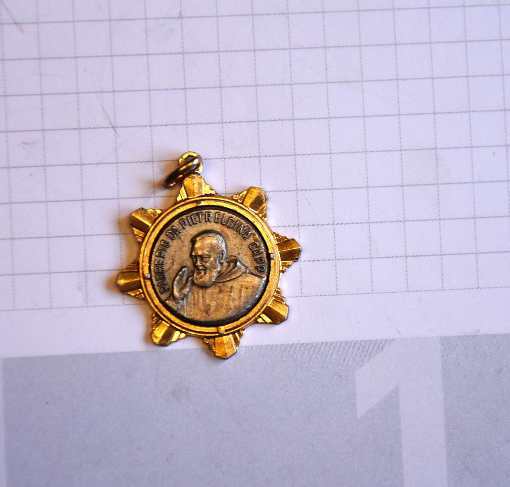 medaille Pater Pio, Verzenden, Gebruikt, Overige typen, Christendom | Katholiek