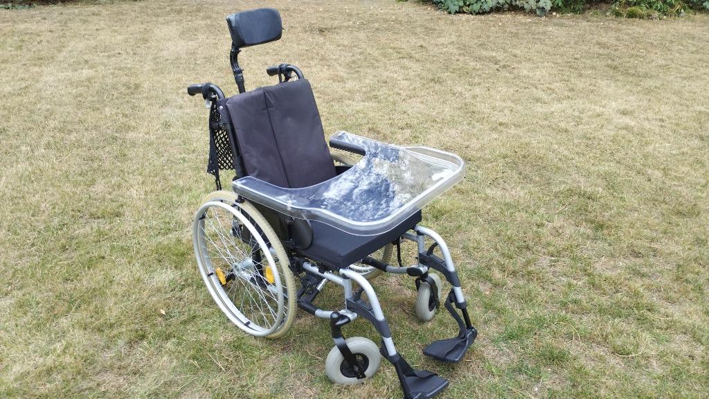 BREEZY RubiX2 Comfortabele rolstoel, Ophalen, Inklapbaar, Zo goed als nieuw, Handbewogen rolstoel