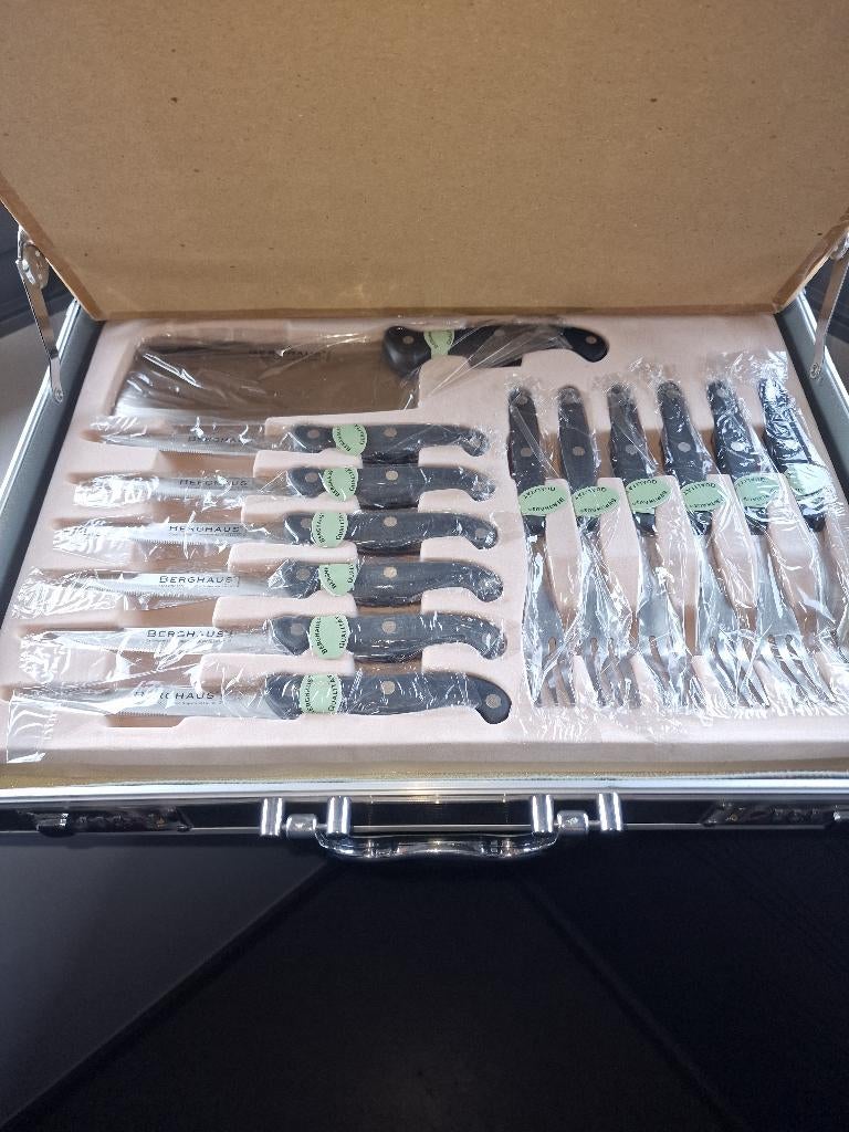 Messenset Berghaus 24 delig in koffer, Huis en Inrichting, Ophalen, Nieuw, Bestekset