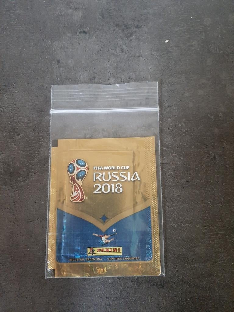 Panini Russia 2018 packet industria argentina, Hobby & Loisirs créatifs, Autocollants & Images, Enlèvement ou Envoi