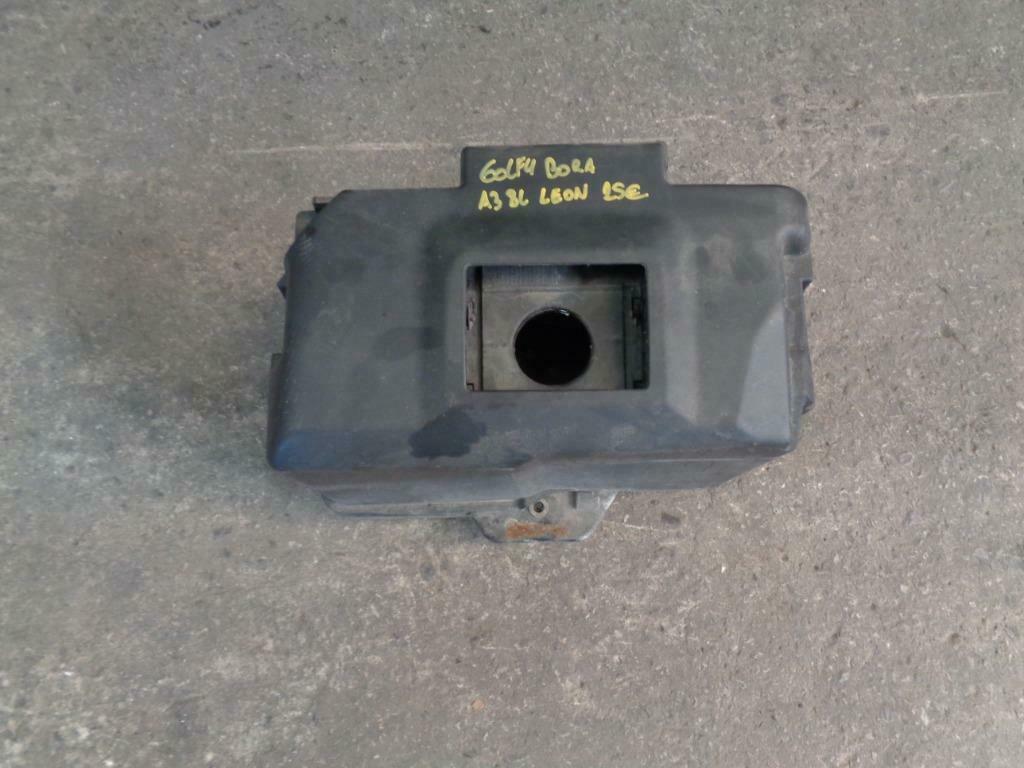 A vendre cache batterie VW Golf 4 Bora Audi A3 8L Seat Leon, Enlèvement, Utilisé, Seat