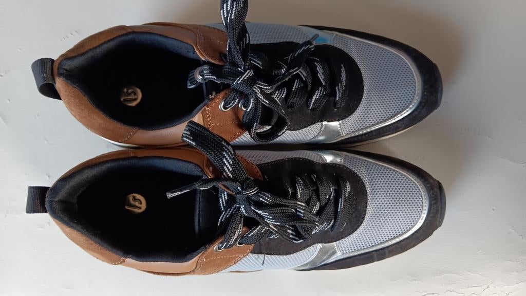 Mooie damesschoenen nieuw 125 euro nu 75 euro maat 41, Ophalen of Verzenden, Nieuw