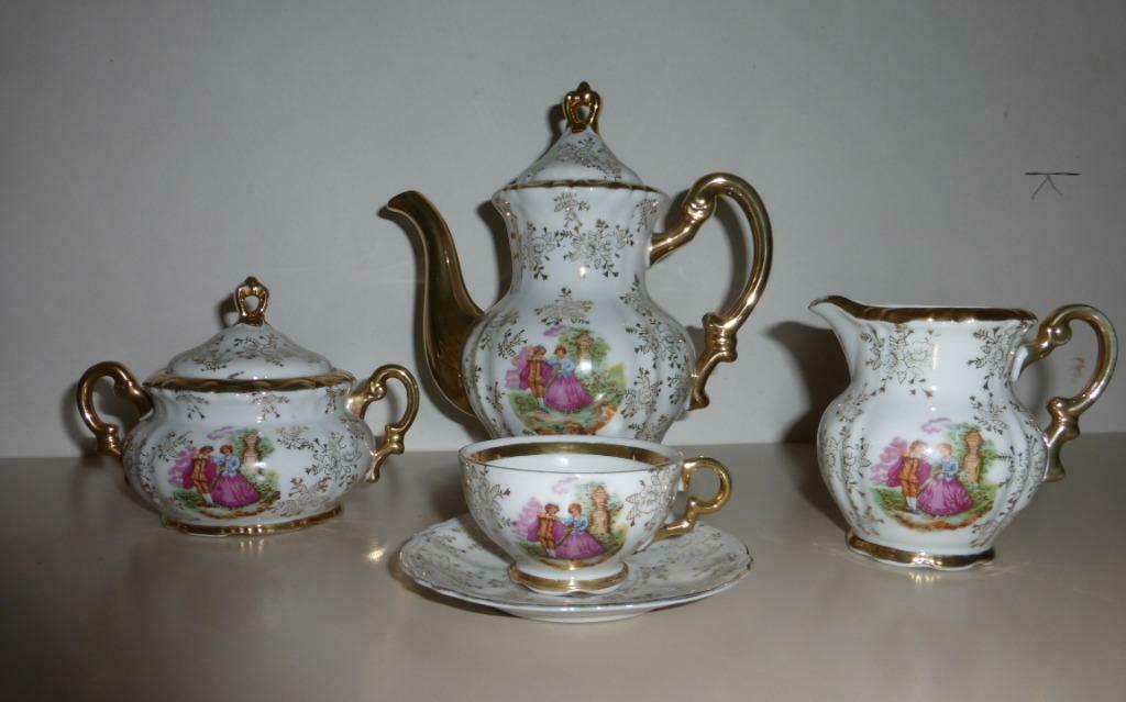 verfijnd decoratief sierkoffieservies, Antiek en Kunst, Ophalen