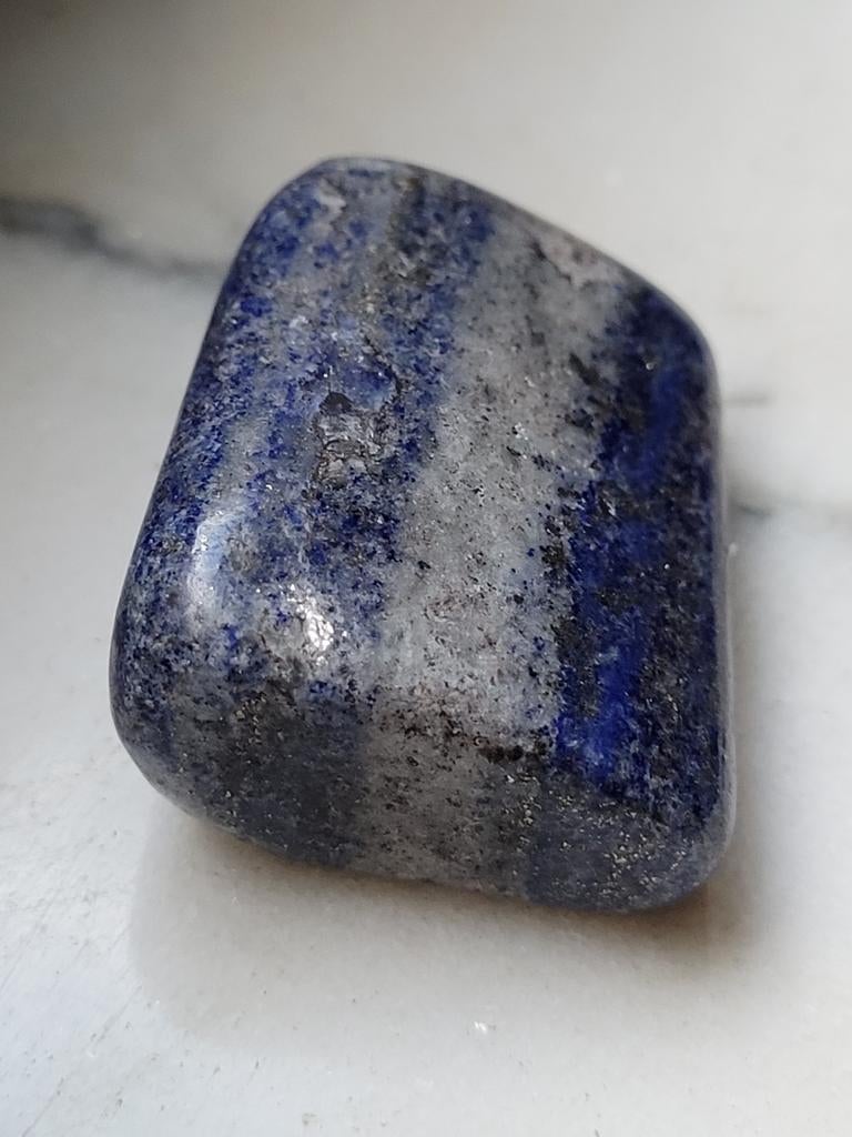 Lapis Lazuli koninklijk blauw uit Afghanistan (3), Ophalen of Verzenden, Mineraal