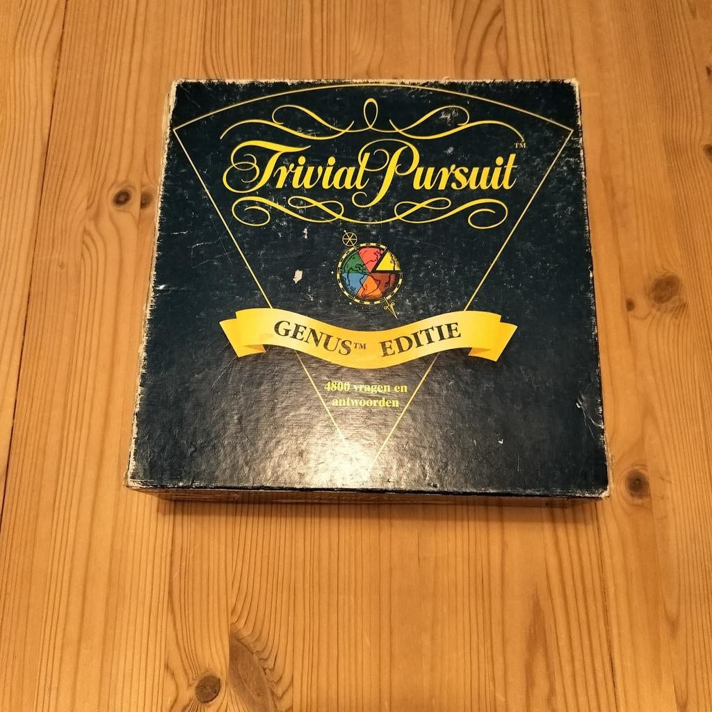 Trivial pursuit genus editie, Hobby en Vrije tijd, Drie of vier spelers, Ophalen of Verzenden, Gebruikt, Parker